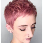 Pixie Cut mit Pink Ombre